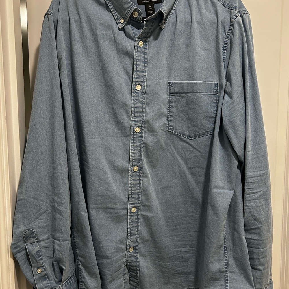 Nordstrom Casual Light Blue Button Down Shirt